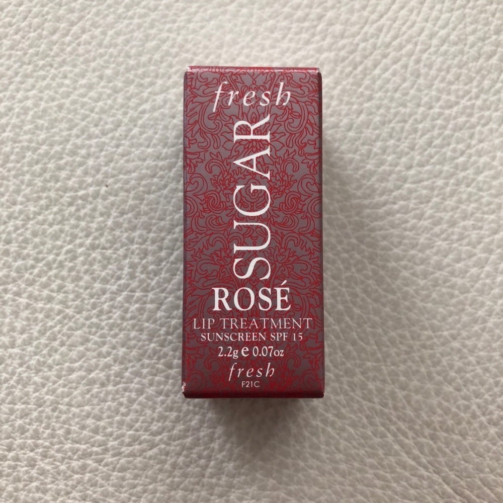 New Sugar Fresh Lip Treatment In Rose shade - Picture 3 of 8